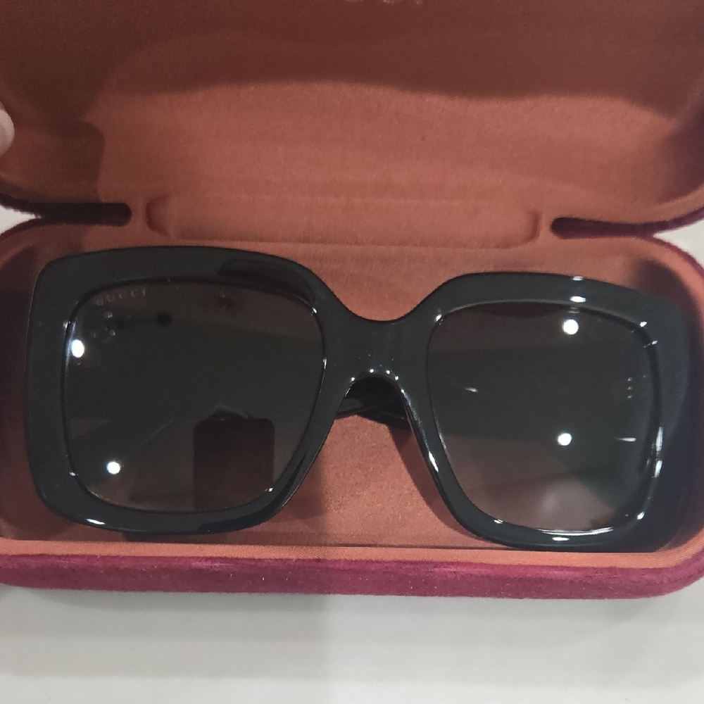 Gucci Women's Black Square Sunglasses